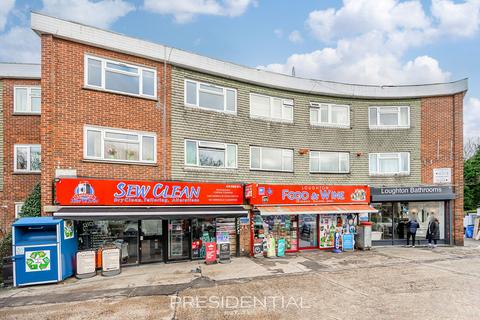 2 bedroom flat for sale, Petersen Court Lower Road, Loughton IG10