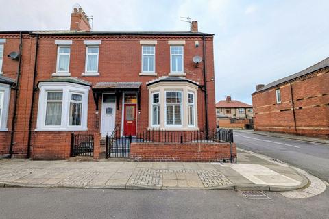 3 bedroom terraced house for sale, Hepscott Terrace, South Shields, NE33
