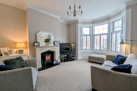 3 bedroom terraced house for sale, Hepscott Terrace, South Shields, NE33