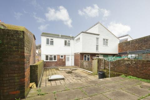 3 bedroom maisonette for sale, The Bourne, Hastings TN34
