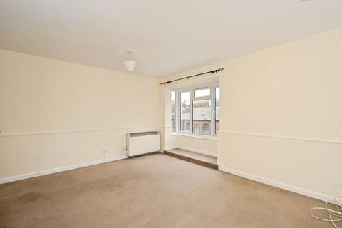 3 bedroom maisonette for sale, The Bourne, Hastings TN34