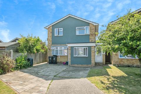 5 bedroom detached house for sale, Pembroke Gardens, Holland-On-Sea, Clacton-On-Sea