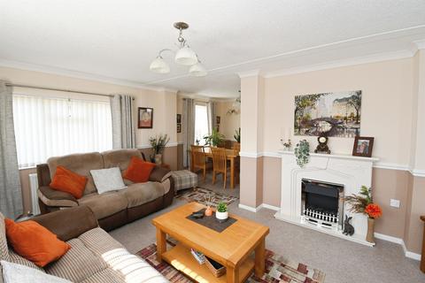3 bedroom lodge for sale, Tattershall Road, Boston
