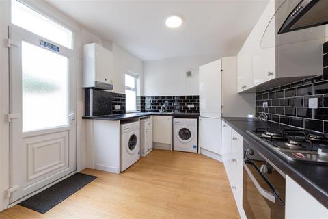 7 bedroom terraced house to rent, £105pppw - Simonside Terrace, Heaton, NE6