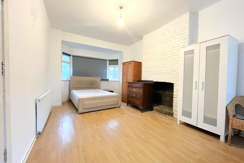 undefined, Southbourne Grove, Westcliff-on-Sea SS0