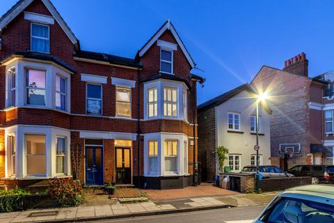 2 bedroom flat to rent, St. Johns Road