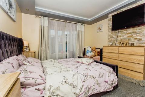 3 bedroom detached bungalow for sale, Woodville Road, Boston