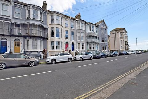 2 bedroom flat to rent, Park Road, Bognor Regis, PO21