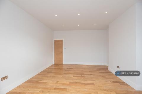2 bedroom flat to rent, Marlborough Road, London, N22