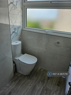 2 bedroom flat to rent, Irvin Point, London, N3