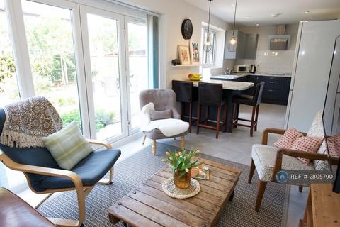undefined, Marsh Lane, Addlestone, KT15