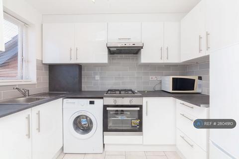 2 bedroom flat to rent, Wrens Court, London, E13