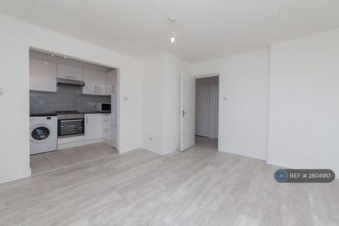 2 bedroom flat to rent, Wrens Court, London, E13
