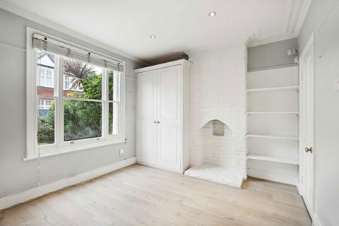 3 bedroom house for sale, Haliburton Road, St Margarets TW1