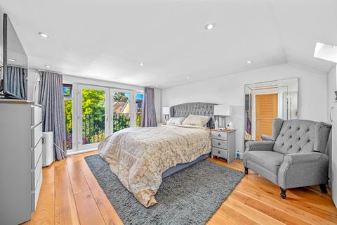 undefined, Highgrove Close, London
