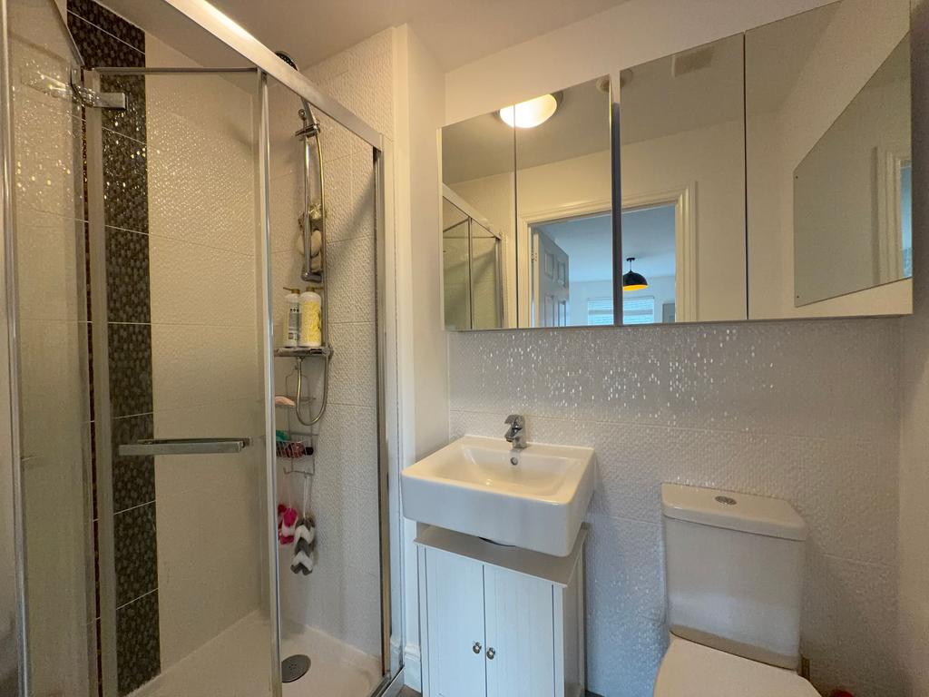Master En-Suite