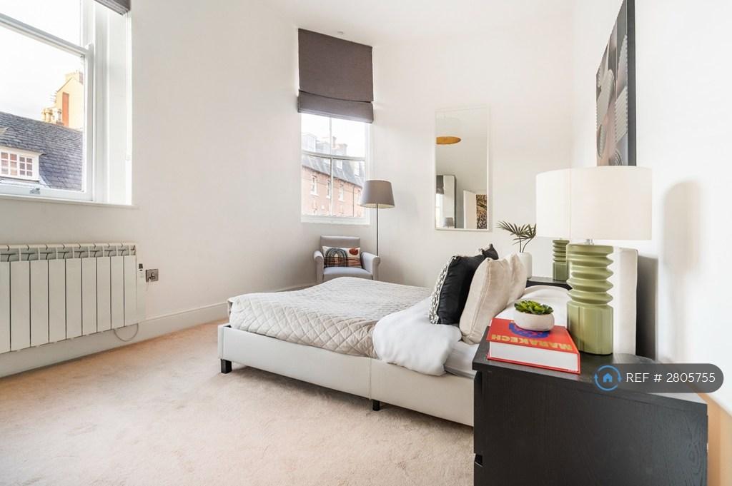 Sleep In Style With a Cosy Double Bed ????