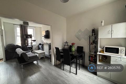 undefined, Elwy St, Liverpool, L8