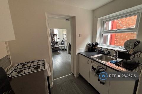 undefined, Elwy St, Liverpool, L8