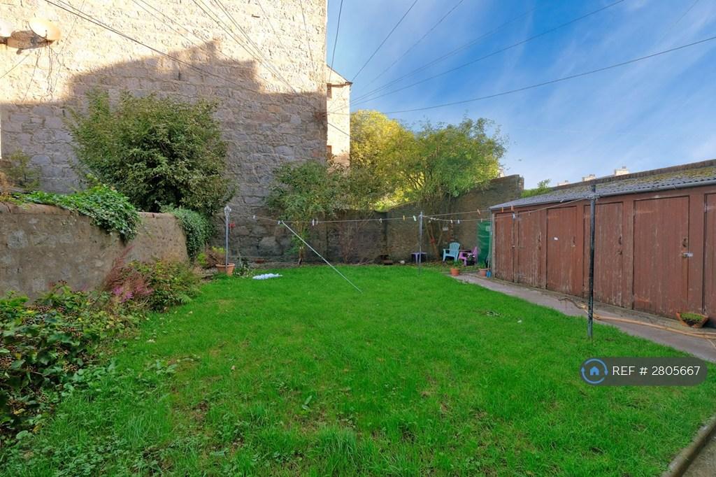 Exclusive Storage Shed In Rear Garden