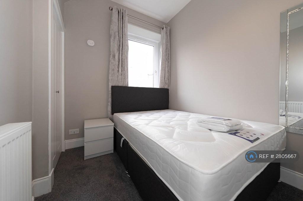 Double Bedroom With New High Gloss Furniture