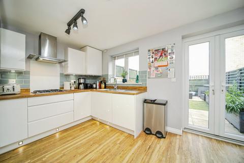 3 bedroom terraced house for sale, Casey Jones Close, Bury St. Edmunds