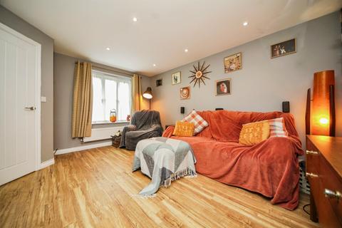 3 bedroom terraced house for sale, Casey Jones Close, Bury St. Edmunds