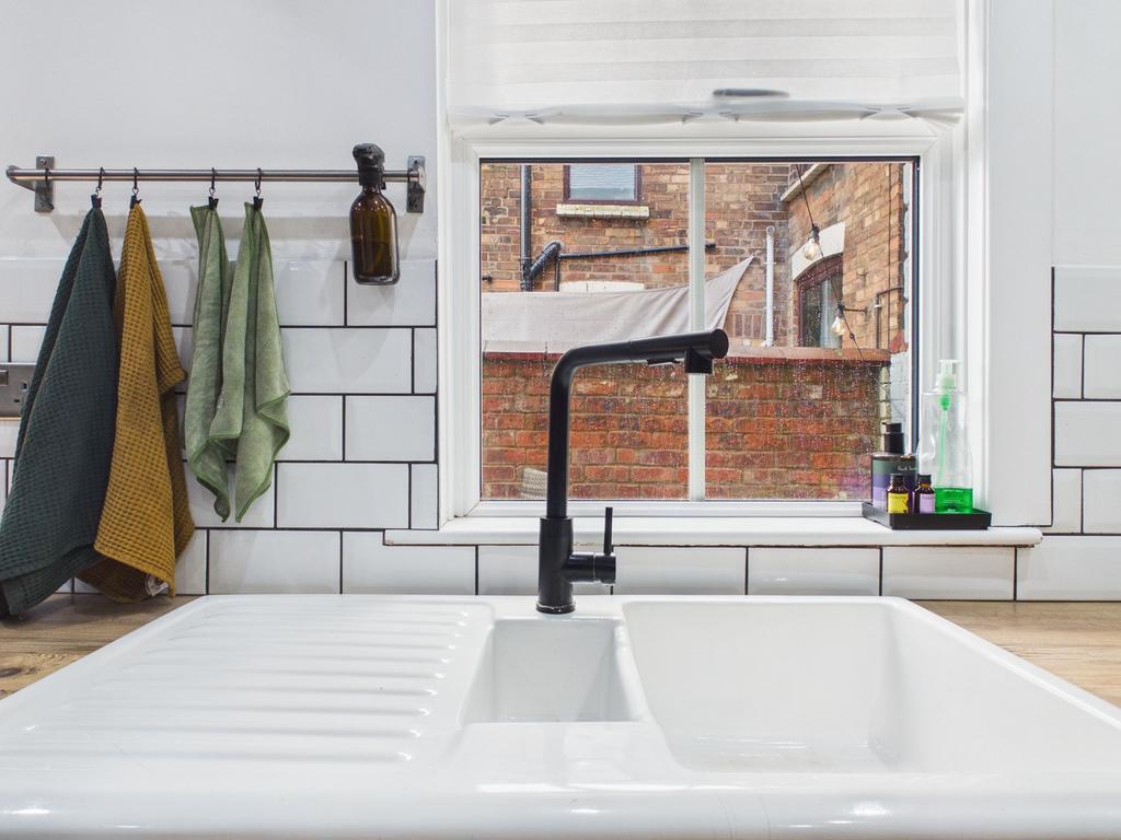 Kitchen (Details)