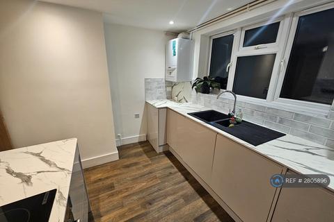 1 bedroom flat to rent, Ballater Road, London, SW2
