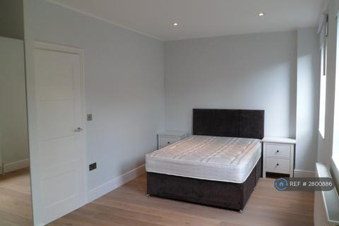 1 bedroom flat to rent, Brentford Business Centre, Brentford, TW8
