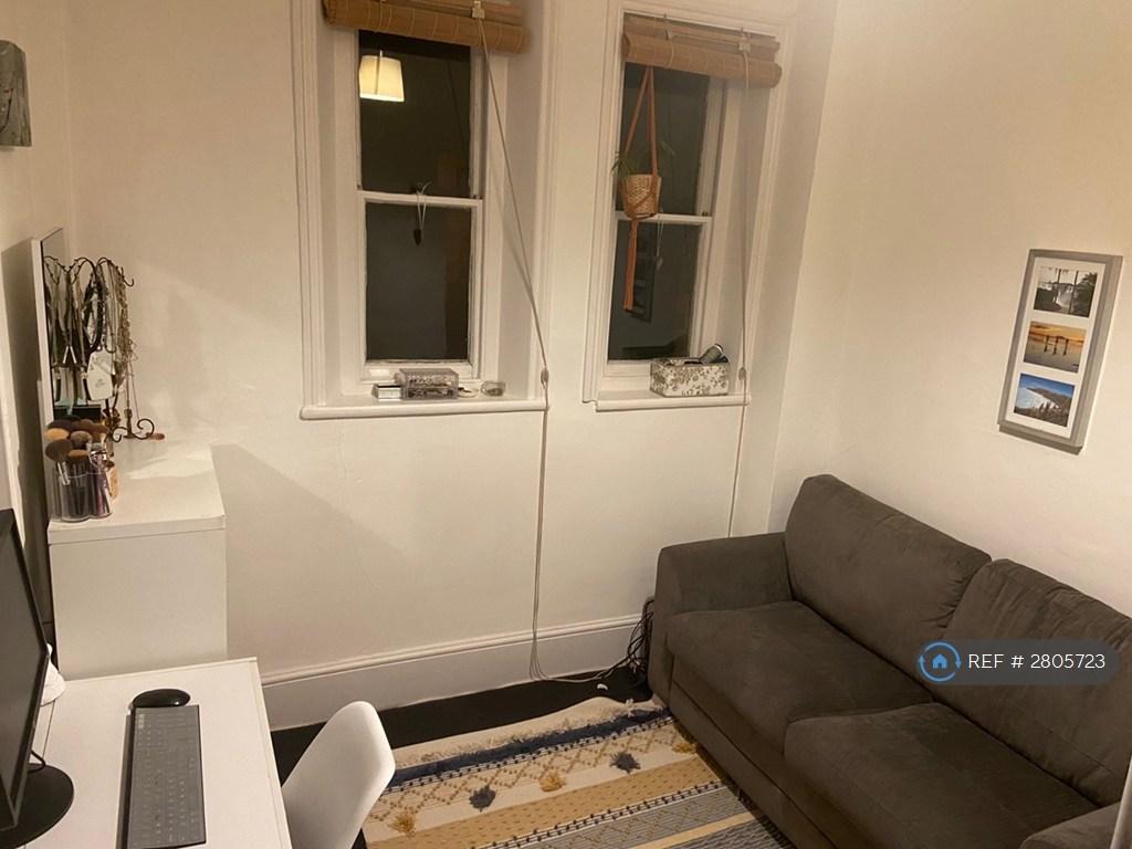 Home Office/Dining Room/Guest Room