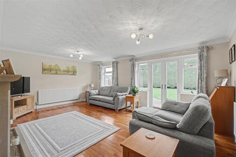 undefined, Manorleigh, Breaston