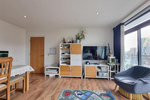 2 bedroom flat for sale, Cambridge Road, Barking