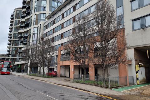 2 bedroom flat for sale, Cambridge Road, Barking
