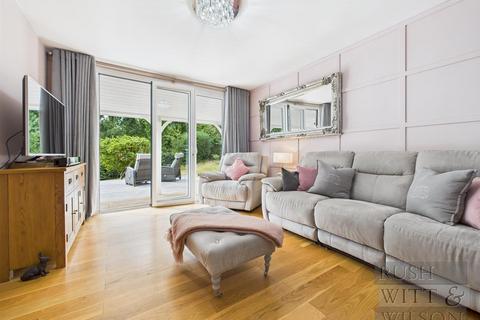 3 bedroom detached house for sale, Sandrock Hill, Sedlescombe