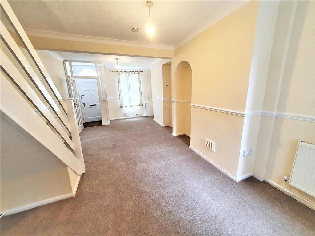 Living Room 2.jpg