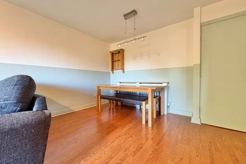 undefined, Welton Court, Hyde Park, Leeds, LS6
