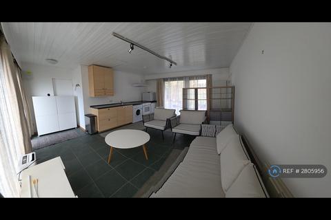 undefined, The Green, Welwyn, AL6