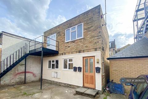 2 bedroom flat to rent, Thoday St, Cambridge, CB1