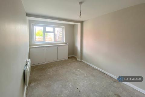 2 bedroom flat to rent, Thoday St, Cambridge, CB1