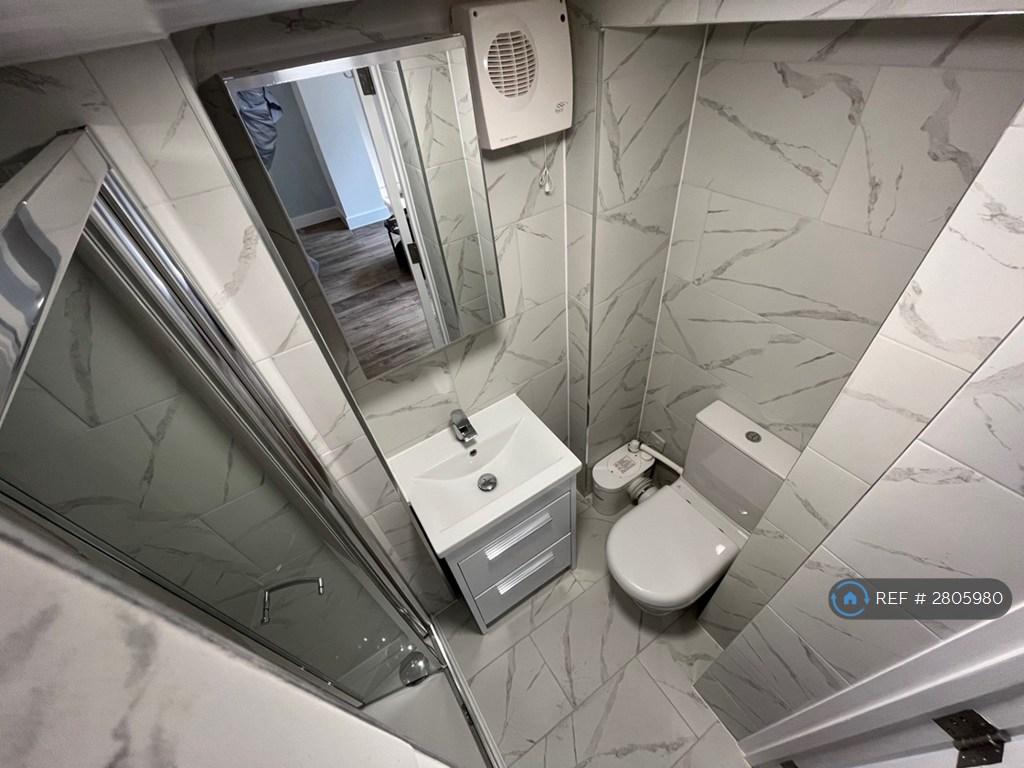 Shower-Room