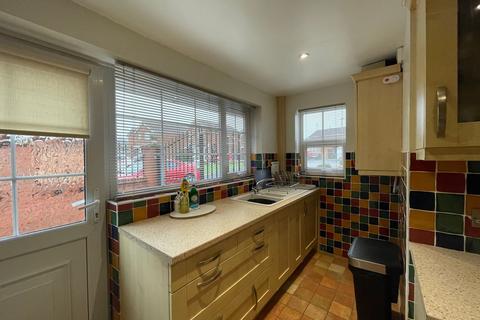 3 bedroom detached bungalow to rent, Brookside Close, Birmingham, B23