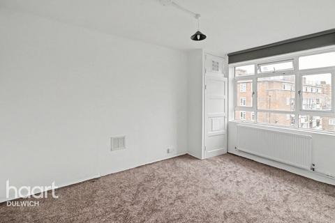 3 bedroom flat to rent, Queens Row, LONDON