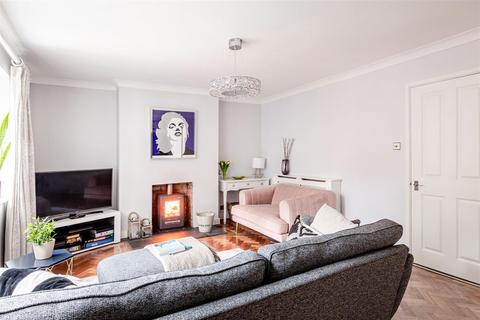 4 bedroom detached house for sale, Penland Road, Haywards Heath