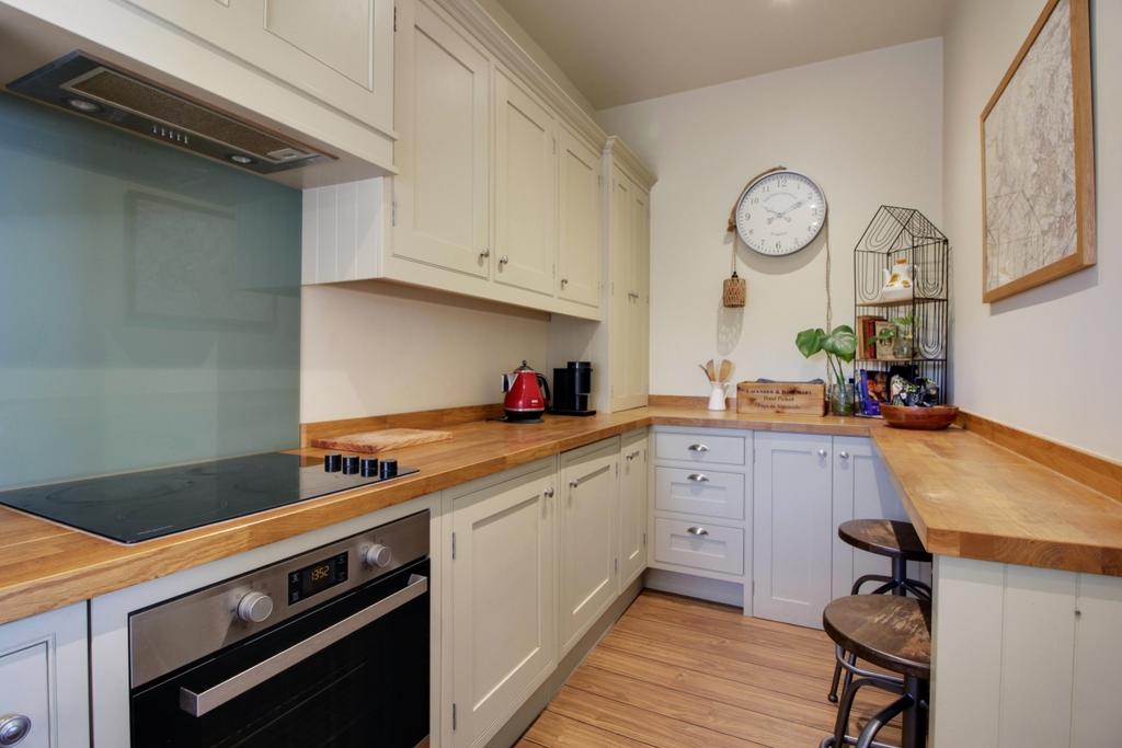 Lrg 7 Kitchen B