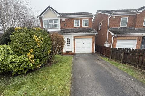 undefined, Redwood Drive, HUDDERSFIELD
