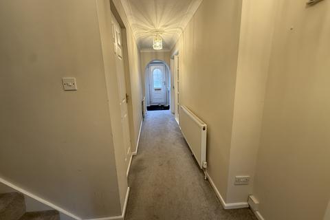 undefined, Redwood Drive, HUDDERSFIELD