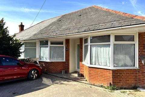 1 bedroom in a house share to rent, Room 1 Broadfields Avenue, Cowes