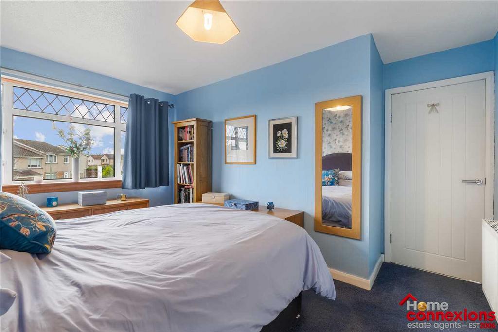 Bedroom One (2)