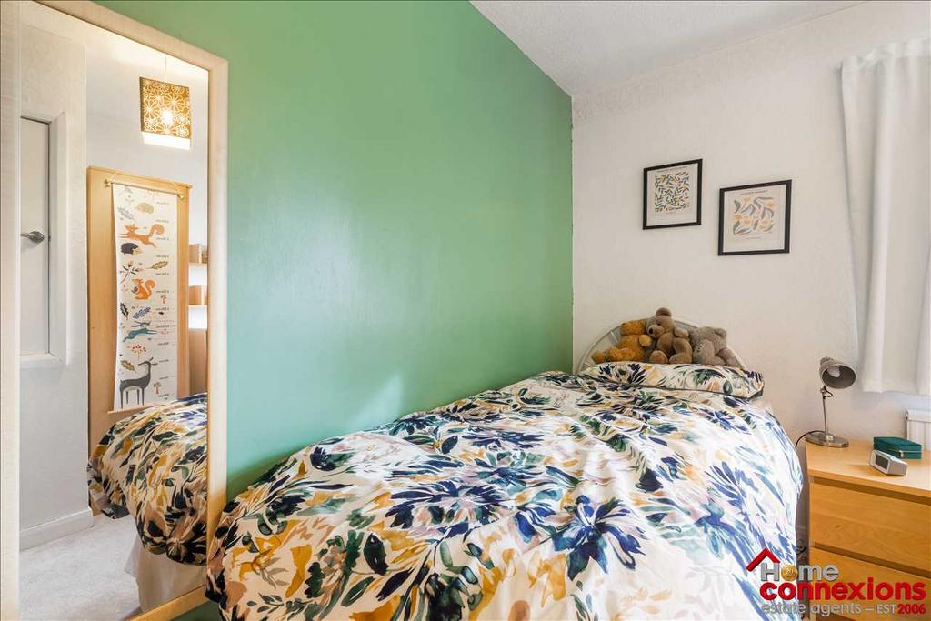 Bedroom Three (2)